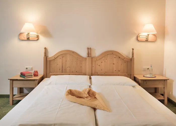 Aurora Inklusive Freiem Thermeneintritt 巴特霍夫加施泰因