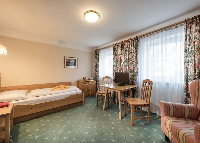 Aurora Inklusive Freiem Thermeneintritt 巴特霍夫加施泰因